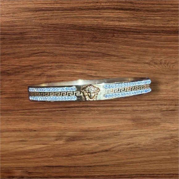 Stainless Steel Gold-Tone Shining and Sparkling Ladies Bangle Bracelet - Picture 6 of 14